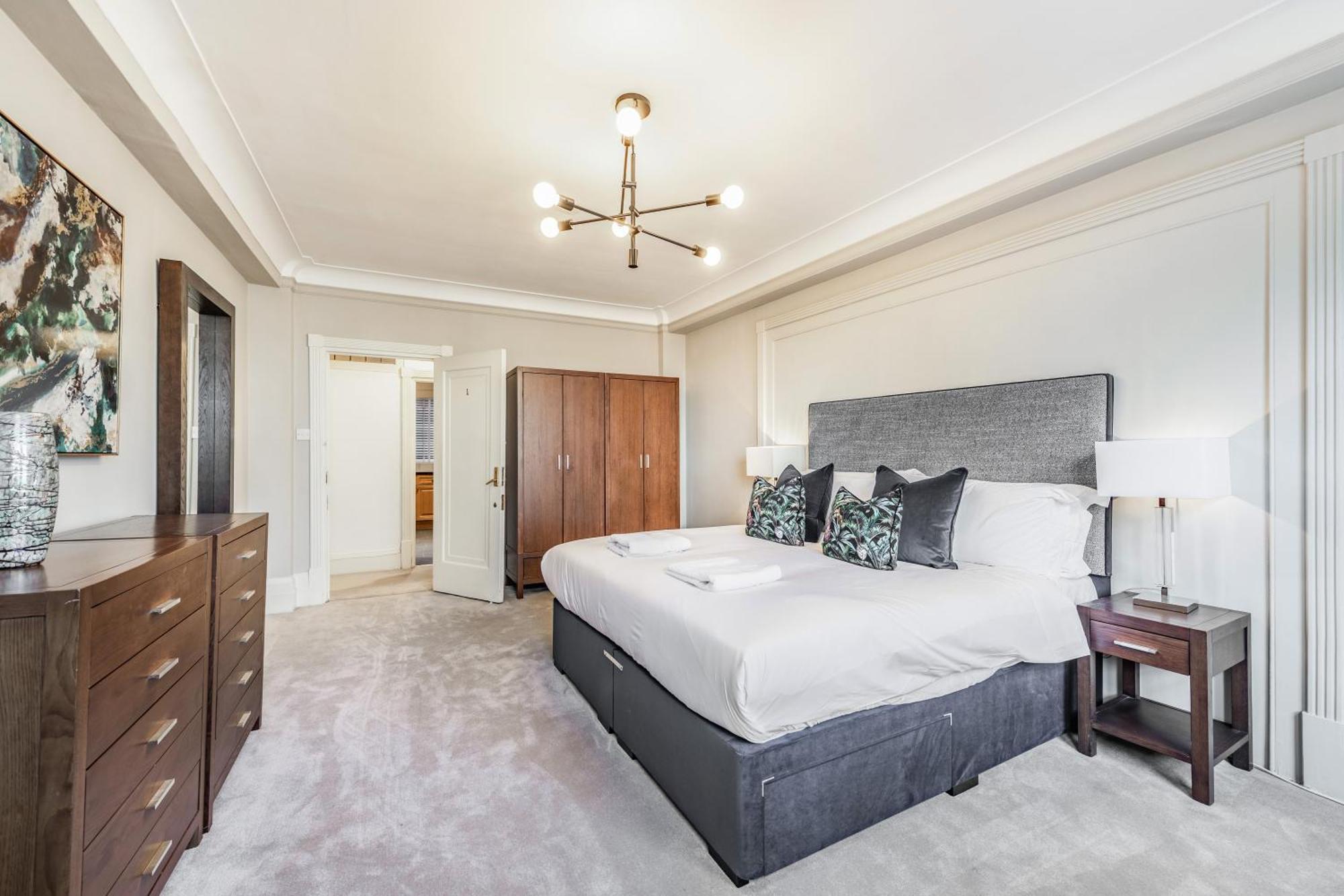 Strathmore Court *