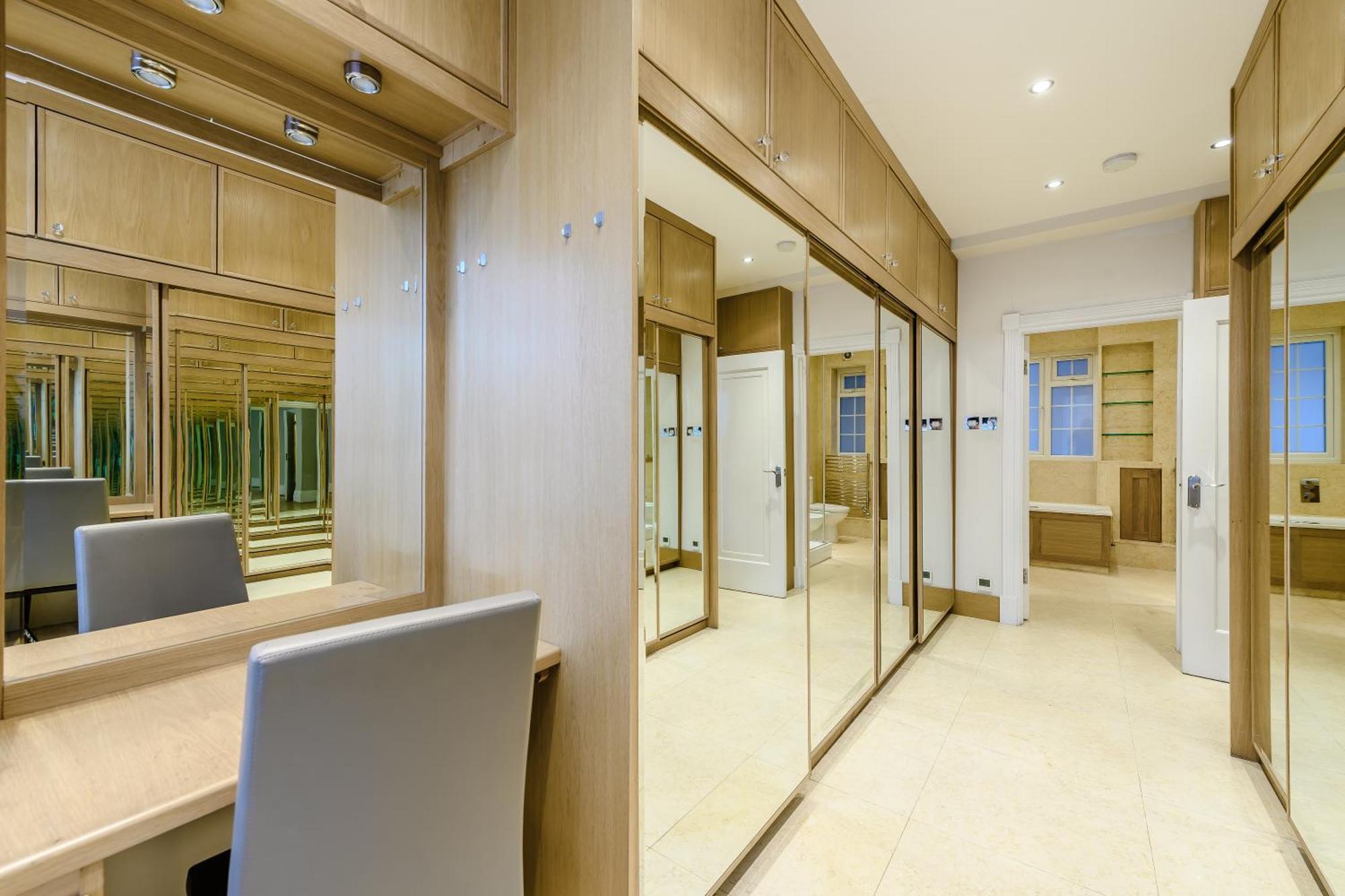 Strathmore Court Londres